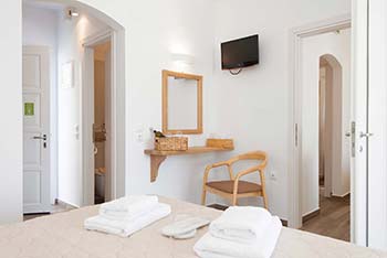 Chambre principale avec lit double